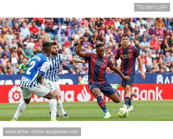 莱万特前锋跑位威胁评估：洞察战术的核心力量